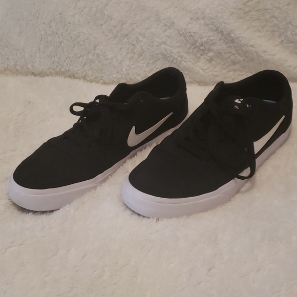 Nike Other - Nike SB CHARGE